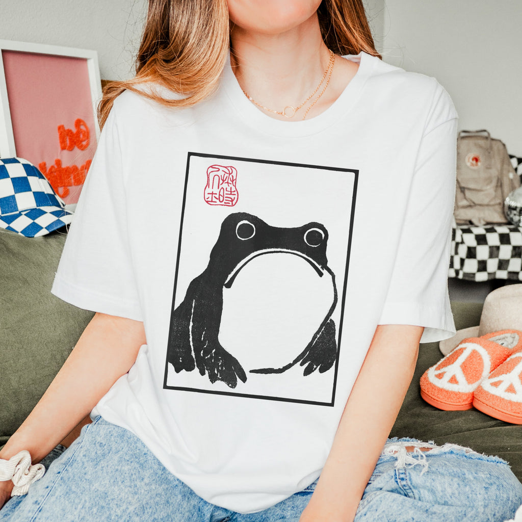 Frog Print T‑Shirt — Minimal Japanese Stamp Illustration