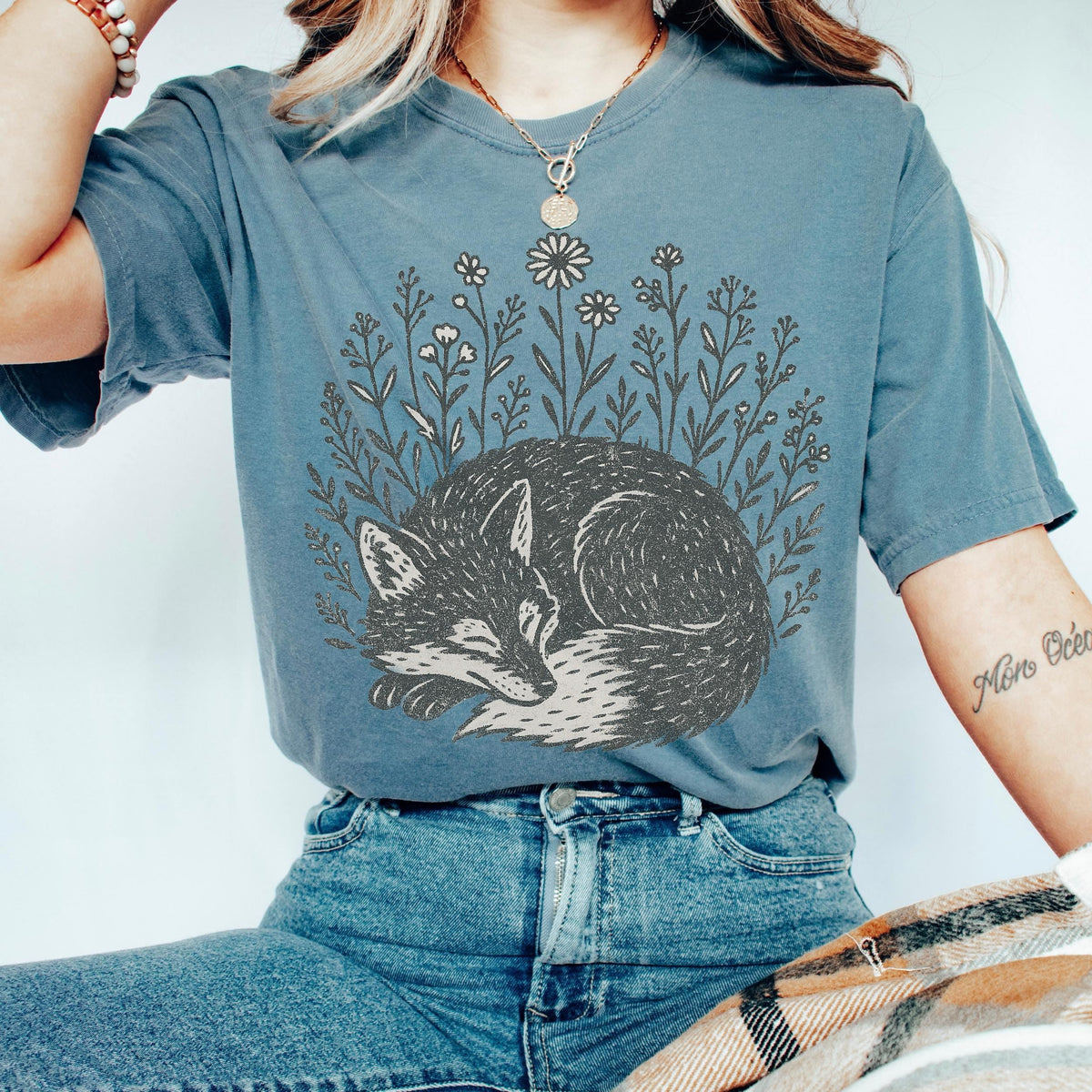 Additional photo of Sleeping Fox Wildflower T-shirt