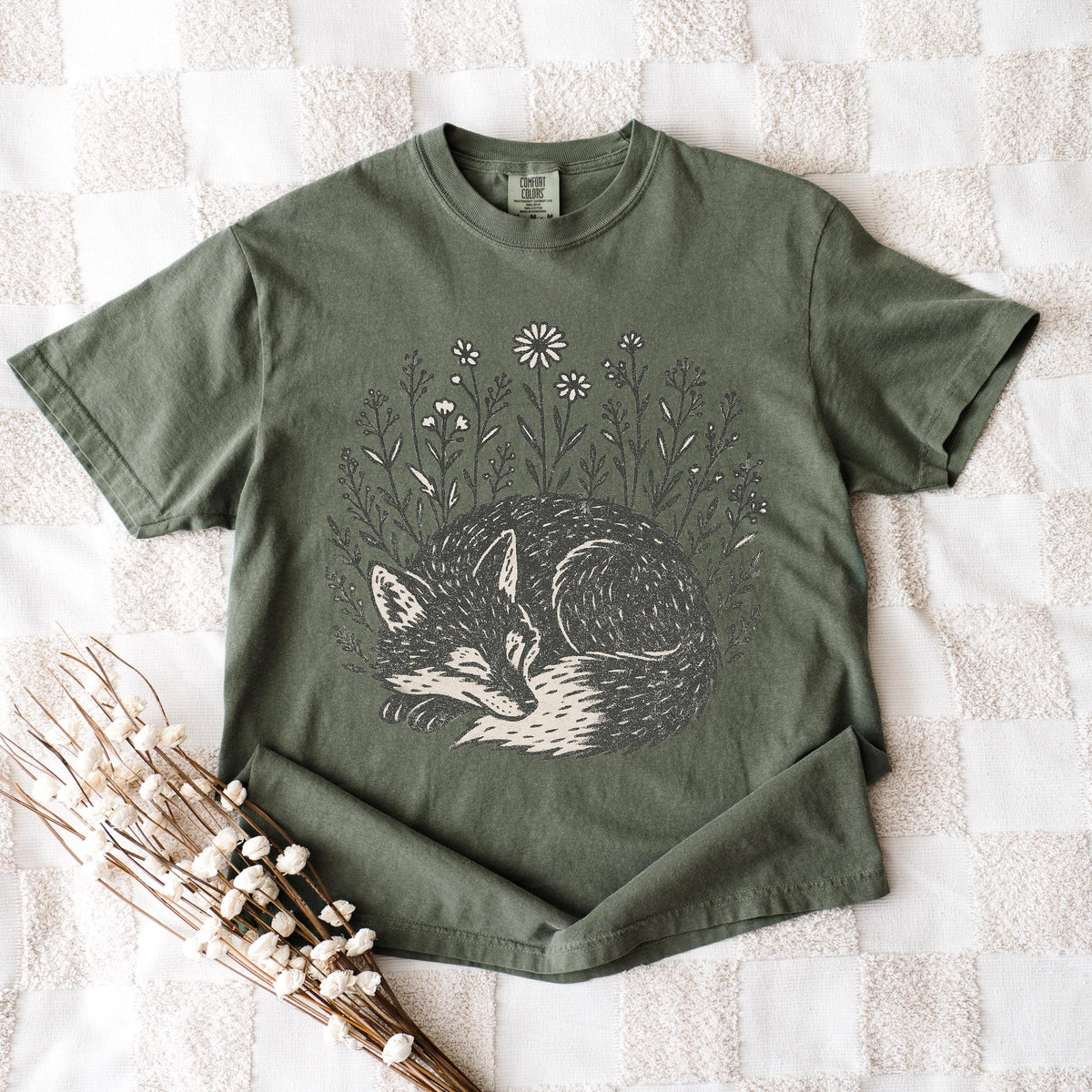 Additional photo of Sleeping Fox Wildflower T-shirt